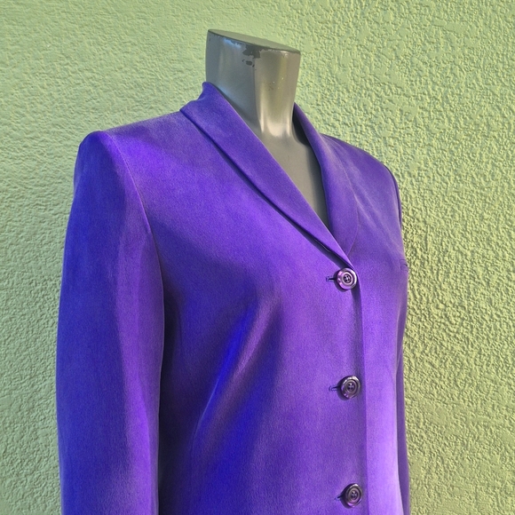 Dressbarn (Travis Ayers) Ladies Vintage Pure Silk Violet (2) PC Skirt Set